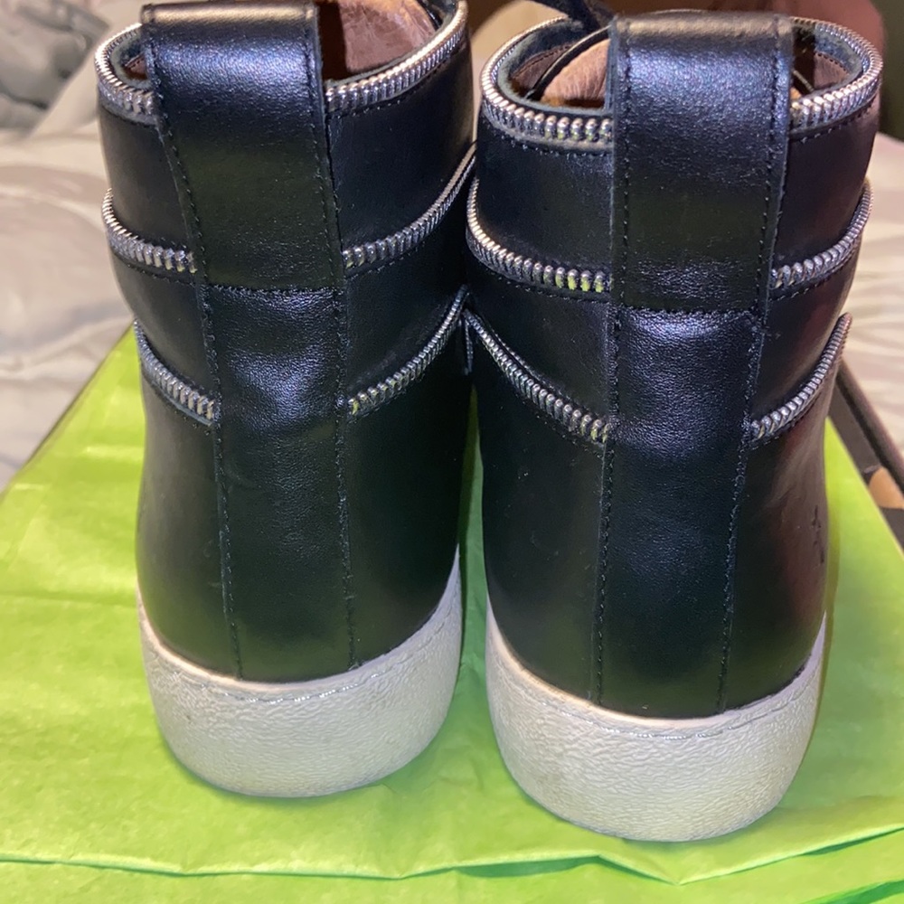 🎈SALE🎈Women Western Zip FRYE Sneakers🎈 - Picture 8 of 11
